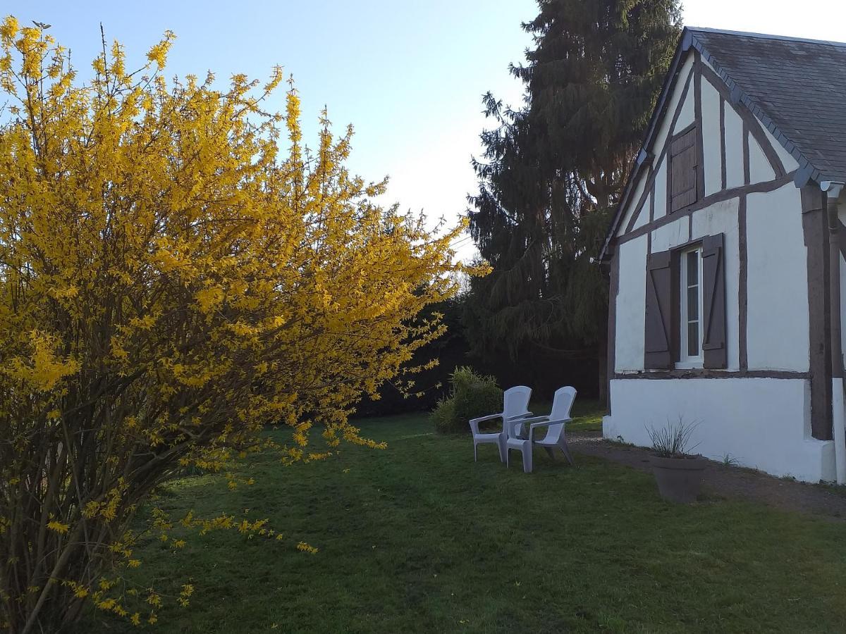 La Petite Maison Normande Ticheville Esterno foto